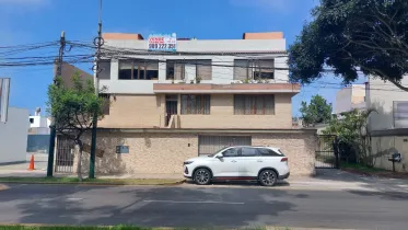 Terrenos Comerciales - SAN ISIDRO