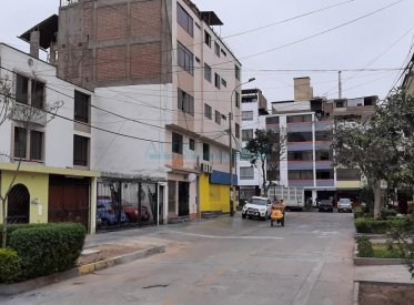 Casas - SANTIAGO DE SURCO