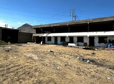 Terrenos Comerciales - LA ESPERANZA
