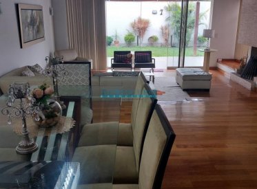 Casas - SAN ISIDRO
