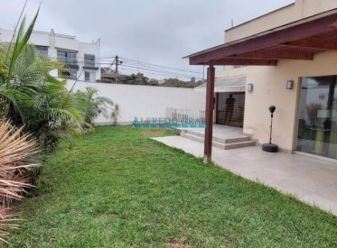 Casas - SAN ISIDRO
